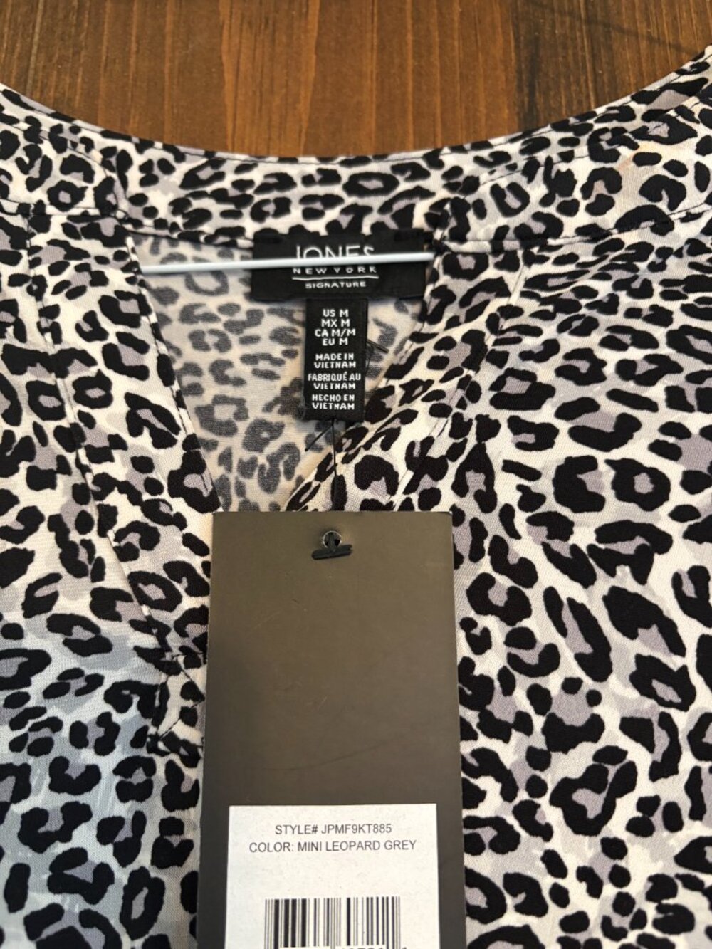 Jones New York Leopard Print Blouse - Picture 2 of 2